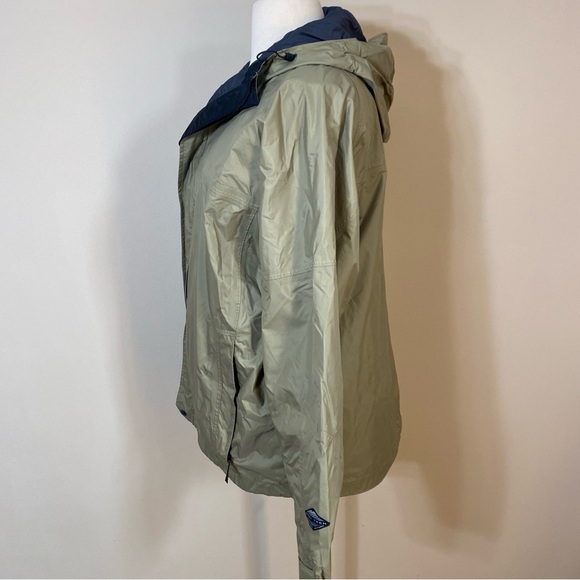 Men's beige Waterproof packable hiking gorpcore Jacket - Picture 6 of 12